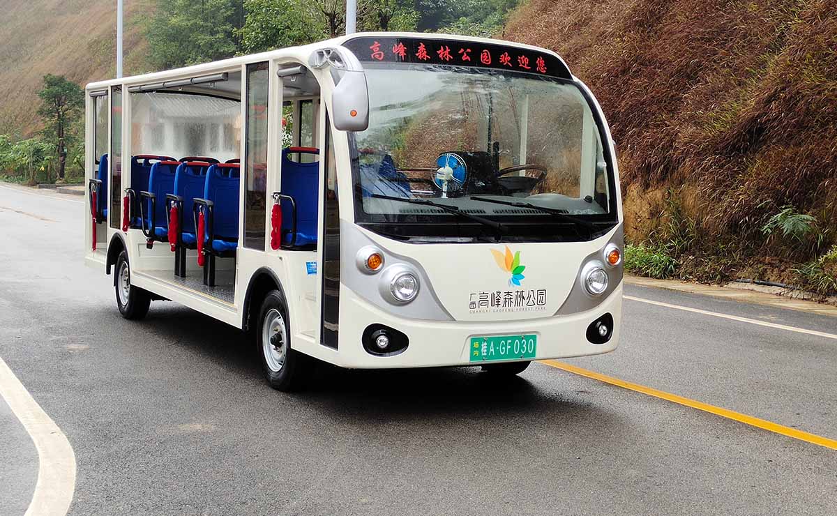 23座燃油观光车