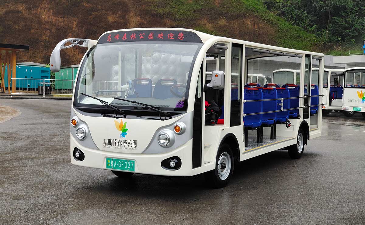 23座燃油观光车