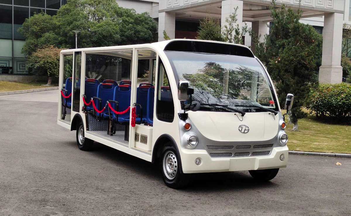 18座燃油观光车