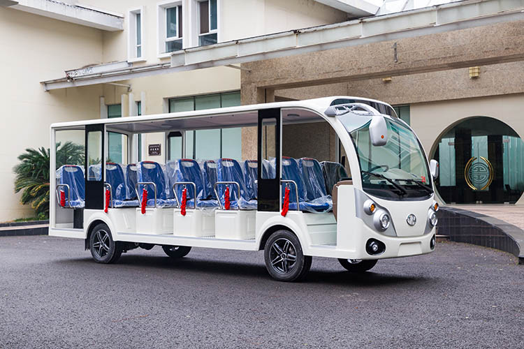 18座电动观光车